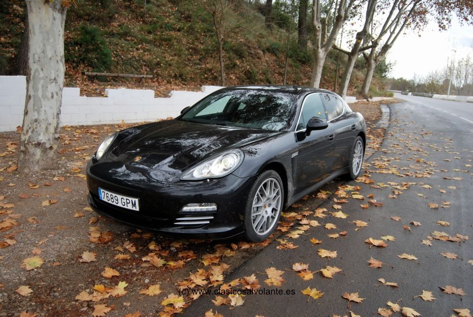 PORSCHE PANAMERA 4S: LA FAMILIA CRECE
