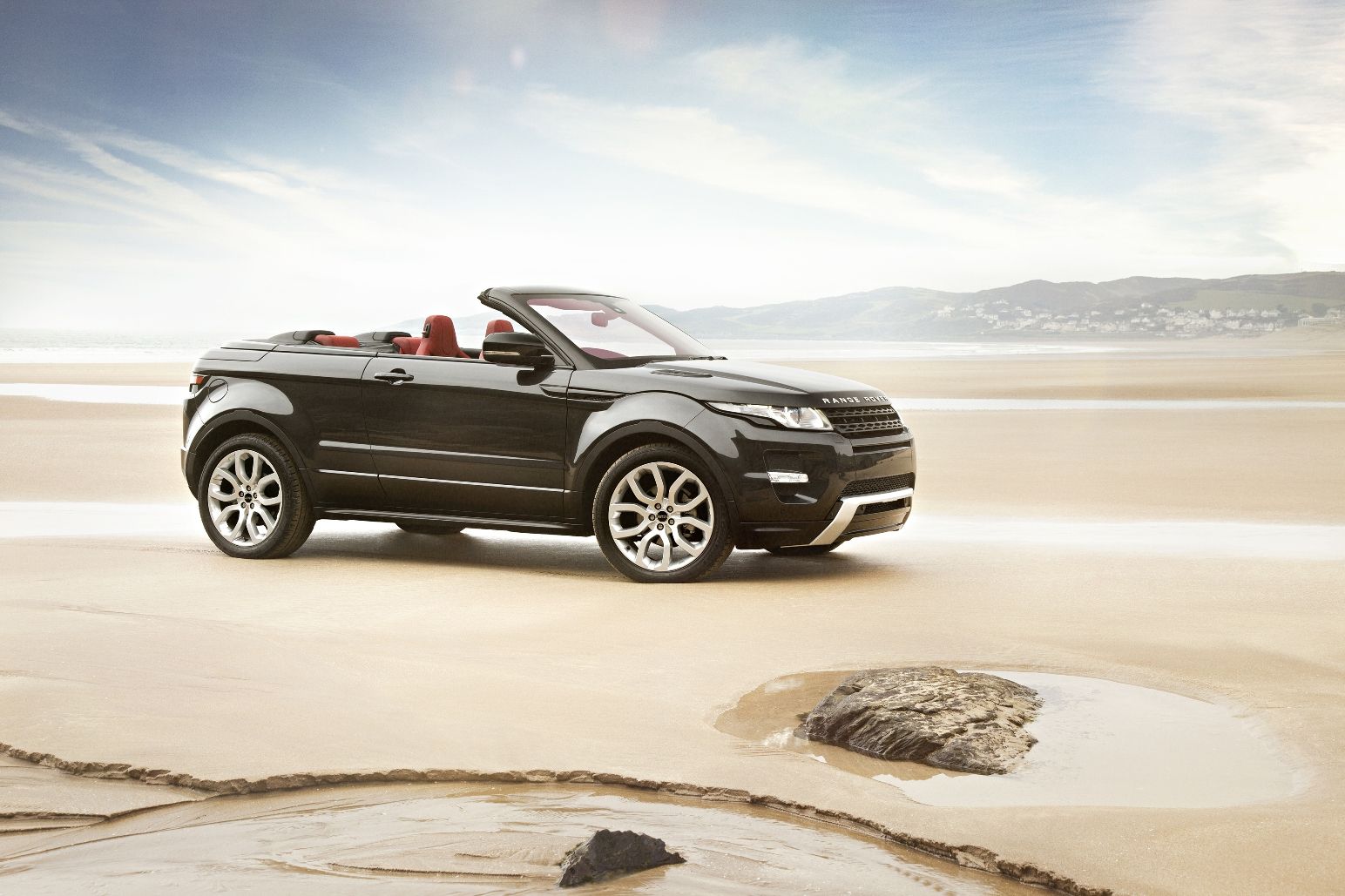 LAND ROVER CAUSA SENSACIÓN EN EL SALÓN EL AUTOMÓVIL DE GINEBRA Range Rover.