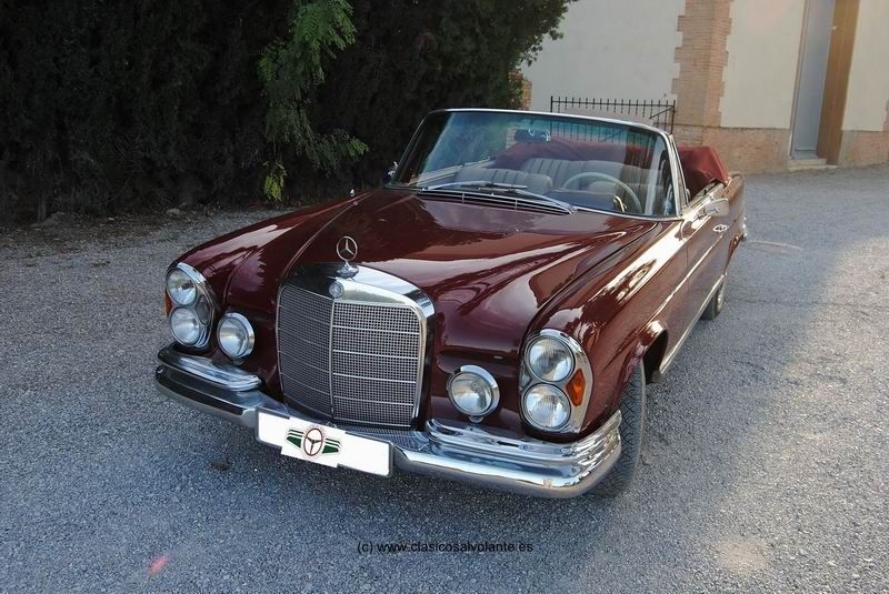 MERCEDES BENZ 220 SE CABRIOLET (W111)