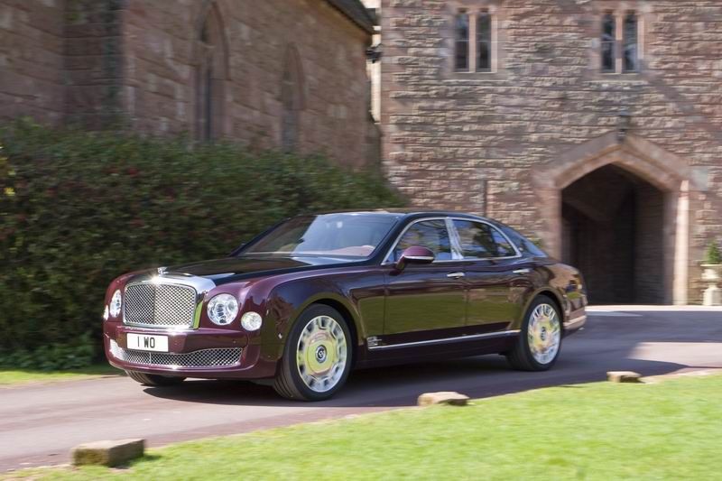 BENTLEY HONOURS ROYAL DIAMOND JUBILEE WITH 60 SPECIAL MULSANNE