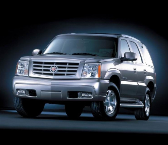 ARCHIVO: EL CADILLAC ESCALADE LLEGA A EUROPA (2005)
