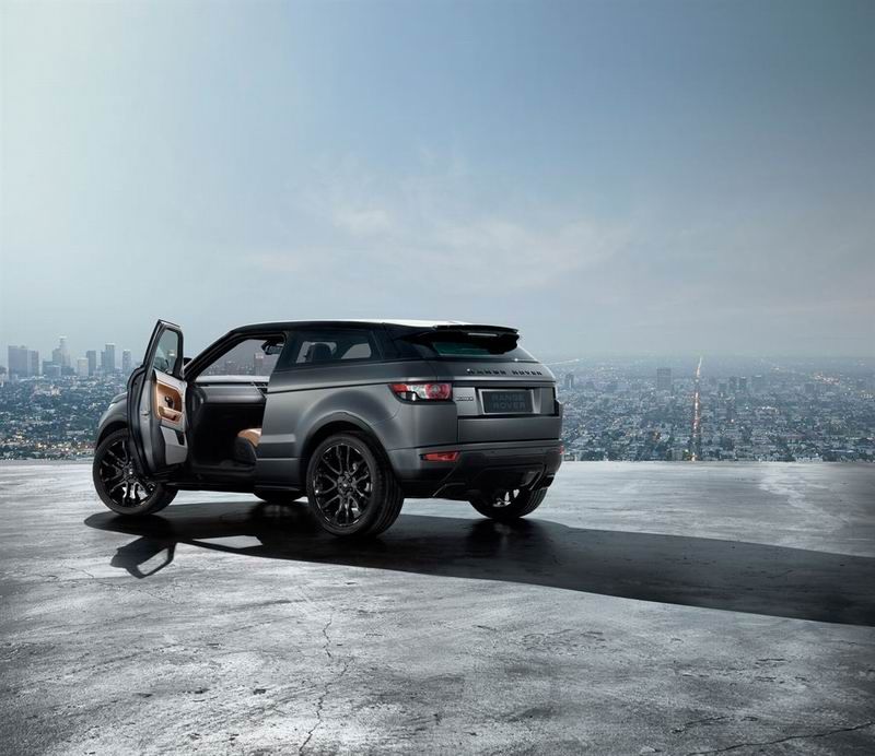 DEBUT INTERNACIONAL DEL RANGE ROVER EVOQUE SPECIAL EDITION CON VICTORIA BECKHAM, EN LA CIUDAD DE BEIJING