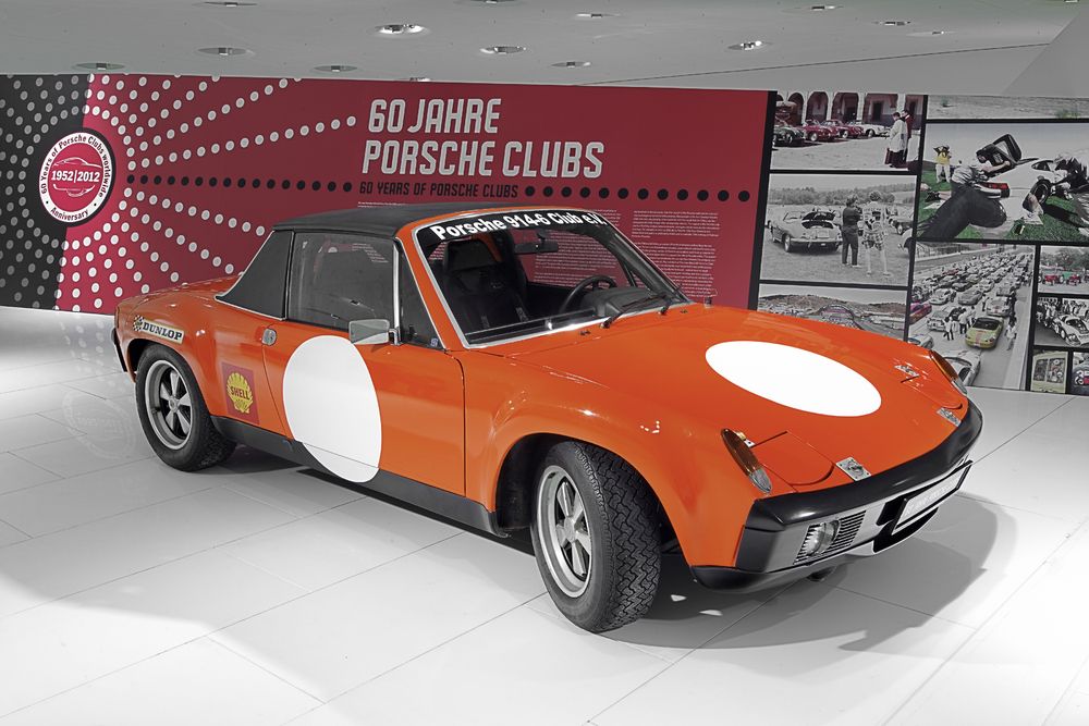 NEW SPECIAL EXHIBITION WITH ANNIVERSARY MODEL 911 CLUB COUPE