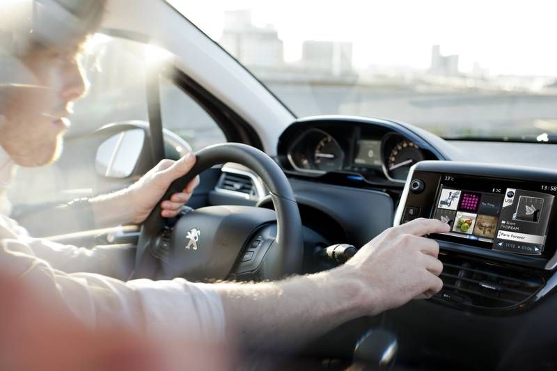EL PEUGEOT 208 PREMIADO POR SU INTERFAZ TÁCTIL