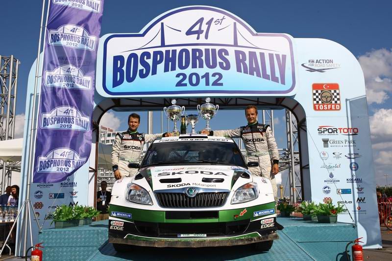 HÄNNINEN VENCE EN EL RALLY DEL BÓSFORO