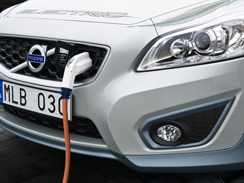 VOLVO CAR CORPORATION CUTS ELECTRIC CAR RECHARGING TIME TO 1.5 HOURS VOLVO.