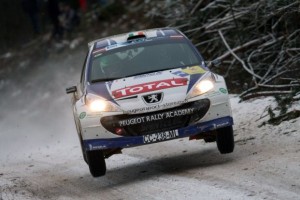 ERC ISLAS CANARIAS: DOS PILOTOS PEUGEOT EN LA SALIDA. PEUGEOT.
