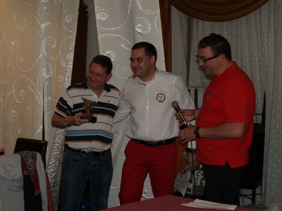 CLÁSICOS AL VOLANTE, PREMIADA POR LA ESCUDERÍA MOTOR CLÁSICO LA PLANA