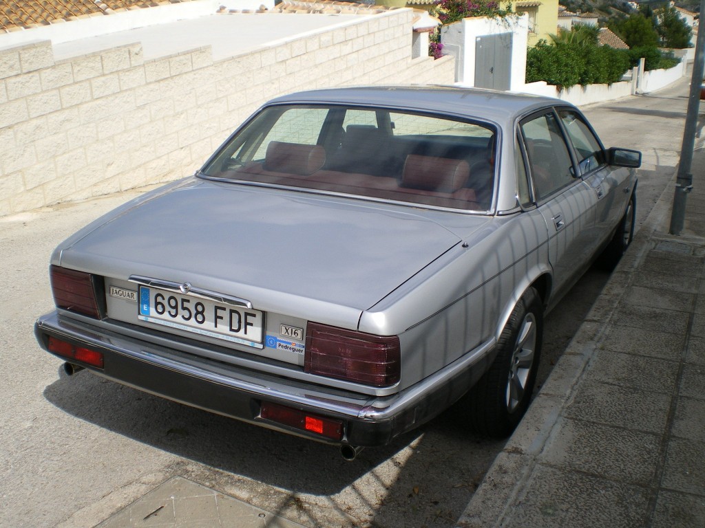 JAGUAR XJ6 (XJ40) FOR SALE.