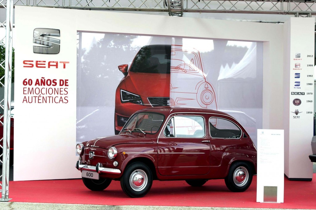 SEAT 600.