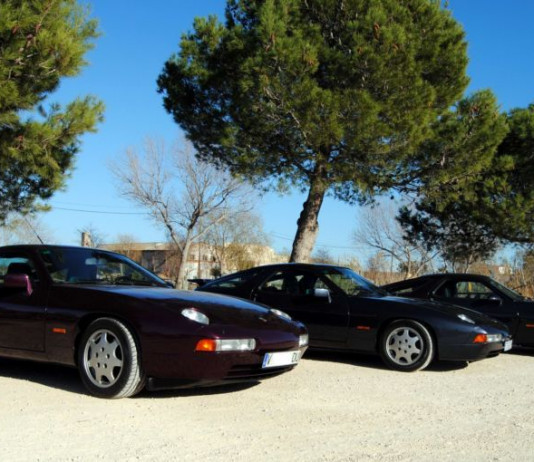 CLÁSICOS AL VOLANTE PRUEBA LOS PORSCHES 928 S4 (1991) Y 928 GT (1990)