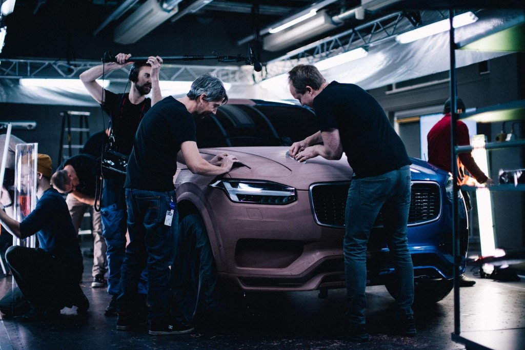 VOLVO