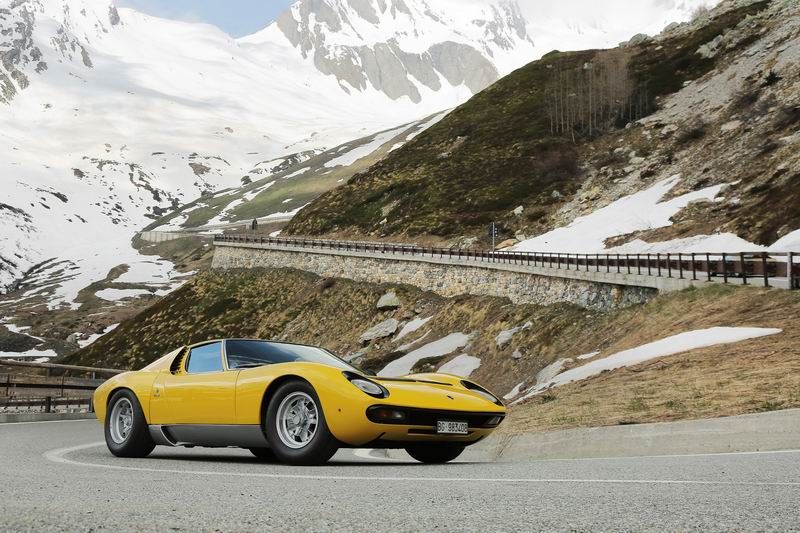 THE LAMBORGHINI MIURA CELEBRATES ITS 50TH OF “THE ITALIAN JOB” LAMBORGHINI