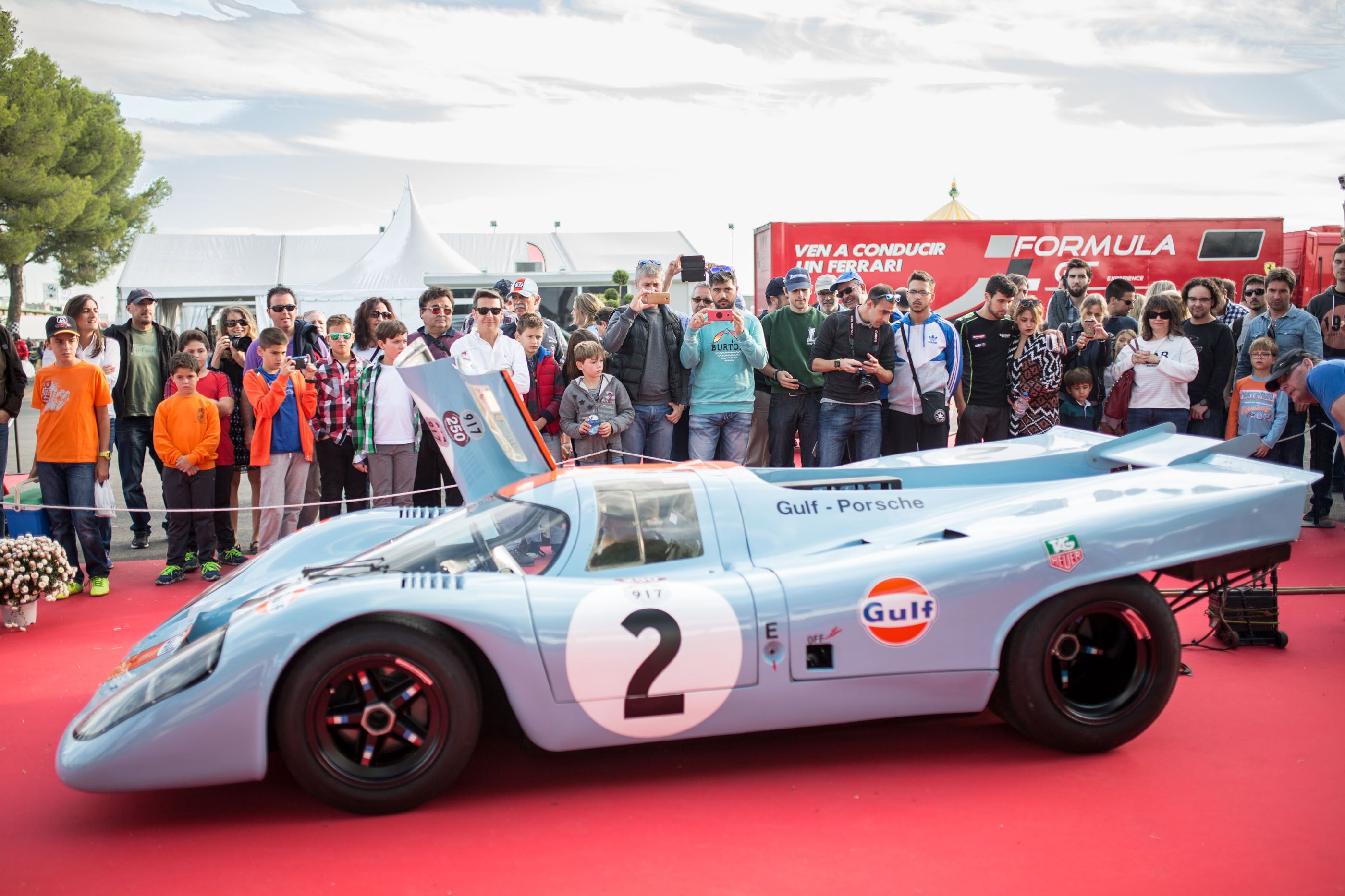 EL ESPÍRITU DEL JARAMA CERRÓ UN GRAN FIN DE SEMANA DE HISTORIA Y VELOCIDAD escuderia_targa_iberia