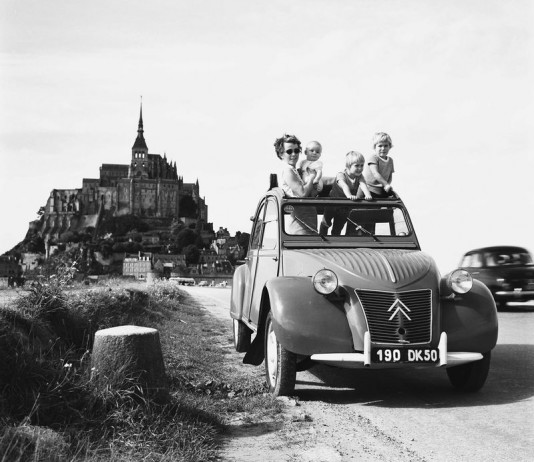 ANIVERSARIOS AUTOMOBILÍSTICOS QUE COINCIDEN CON EL CENTENARIO DE AUTOMOBILE BARCELONA