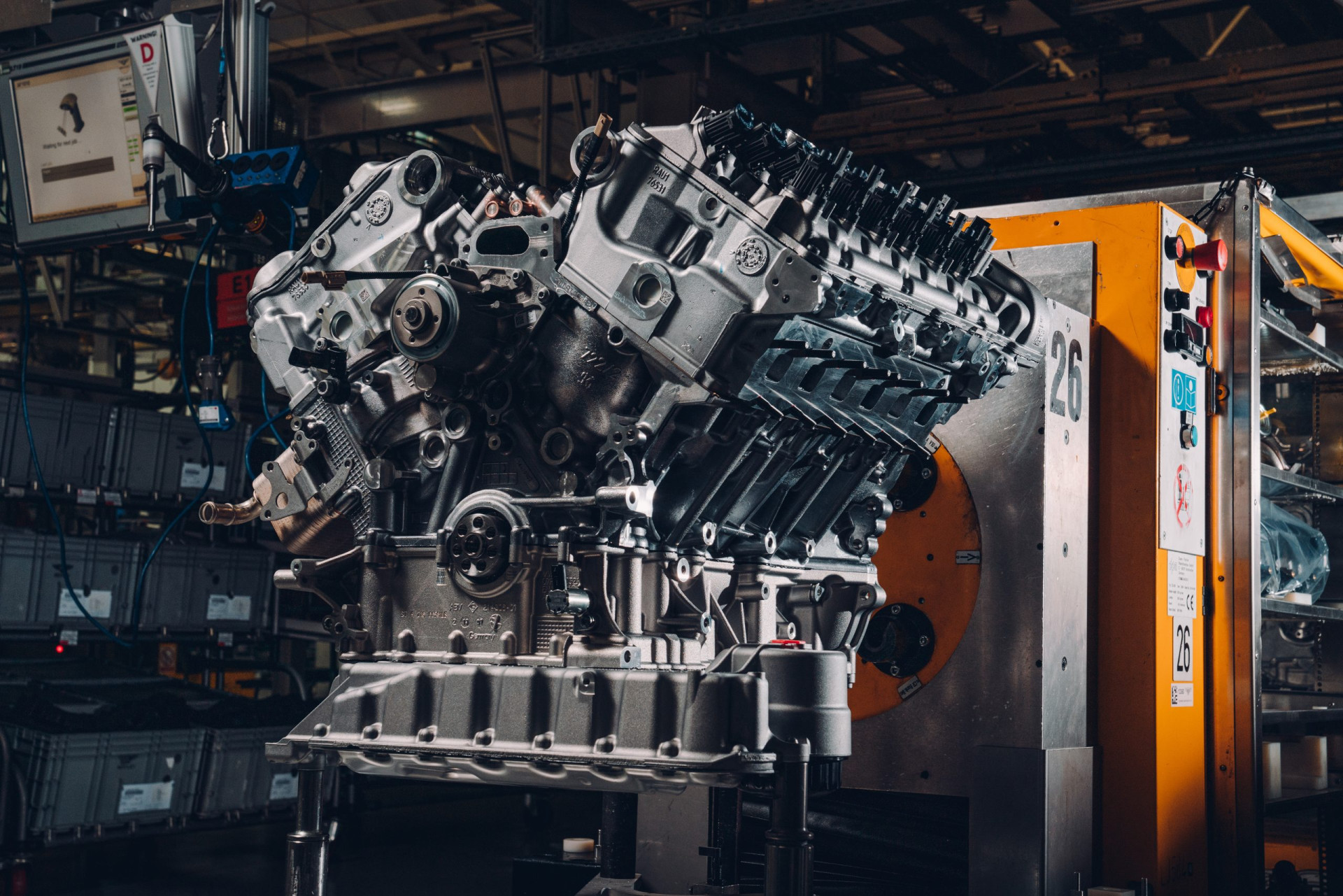 FIRST CUSTOMER BACALAR W12 ENGINE COMPLETES TESTING - Clásicos al Volante