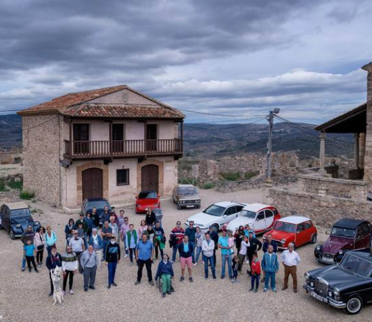 EL CLUB AUTOCLASICOS MUDÉJAR DE TERUEL CELEBRÓ UNA EXCURSIÓN AL CASTILLO DE MOYA (CUENCA)