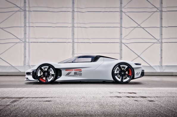 PORSCHE VISION GRAN TURISMO, 2021