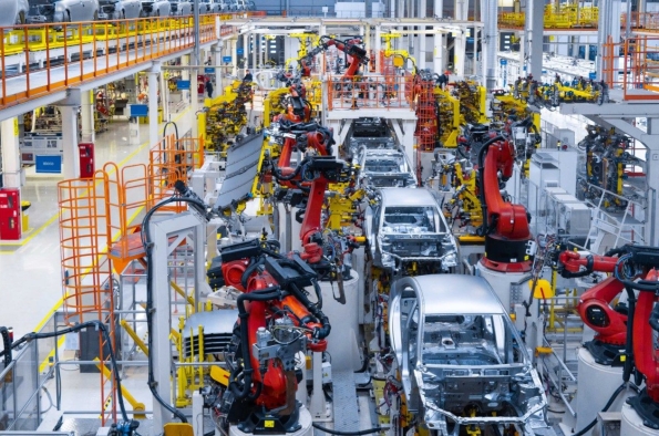 LA PRODUCCIÓN DE VEHÍCULOS EN ESPAÑA CAE UN 17,5% EN ENERO RESPECTO AL MISMO MES DE 2021 L LA PRODUCCIÓN DE VEHÍCULOS EN ESPAÑA CAE UN 17,5% EN ENERO RESPECTO AL MISMO MES DE 2021