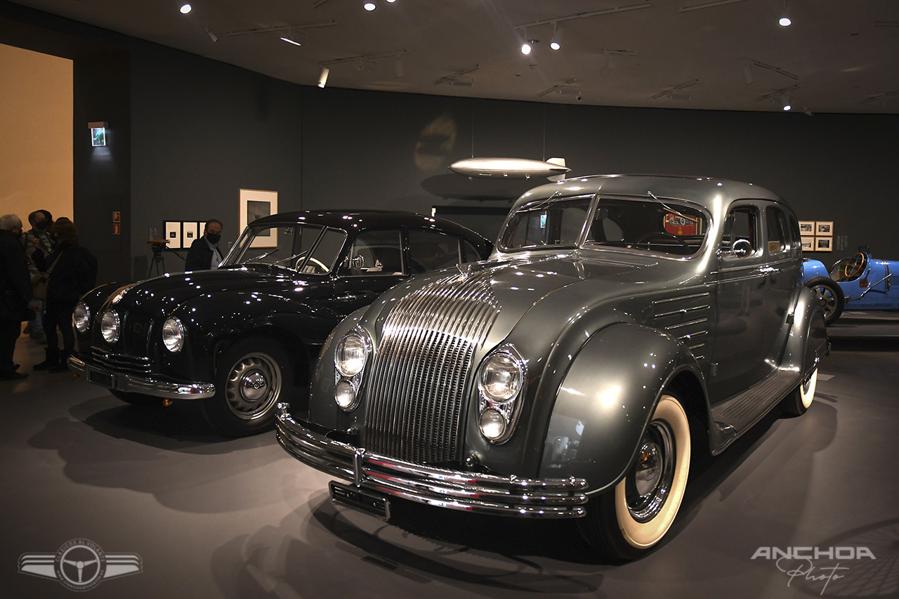 CHRYSLER AIRFLOW (1934), PRESTADO POR LA COLECCIÓN DE LA FAMILIA FOSTER