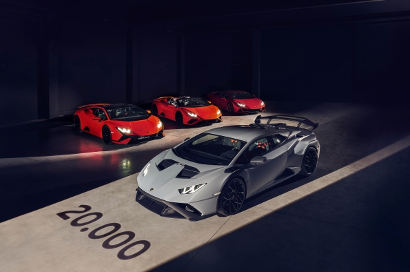 TRAS OCHO AÑOS DE PRODUCCIÓN, LAMBORGHINI PRODUCE EL HURACÁN NÚMERO 20.000