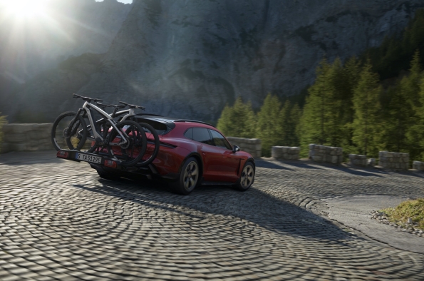 PORSCHE HA ADQUIRIDO AHORA TODAS LAS ACCIONES DE FAZUA PORSCHE HA ADQUIRIDO AHORA TODAS LAS ACCIONES DE FAZUA