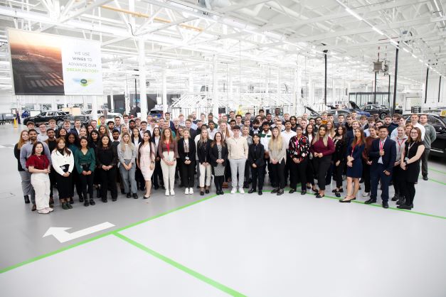 Bentley Motors today announced applications are open for a new intake of 117 trainees in 2023.