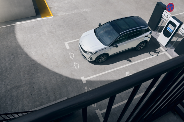 PEUGEOT 3008 PLUG-IN HYBRID