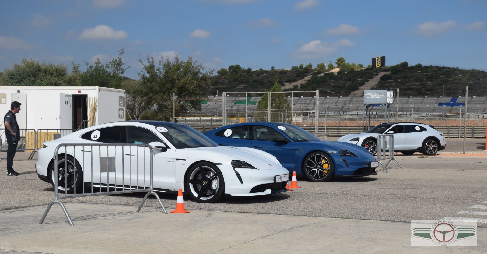 MUCHOS AFICIONADOS EXPERIMENTARON EN PERSONA LA BRUTAL CAPACIDAD DE ACELERACIÓN DEL TAYCAN