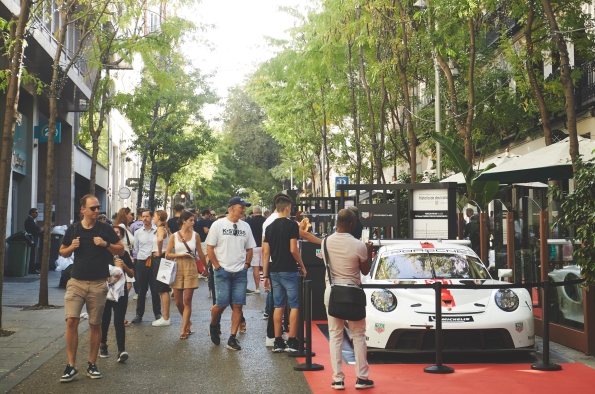 LOS VISITANTES PUDIERON CONOCER ALGUNOS VEHÍCULOS EMBLEMÁTICOS DE PORSCHE JUNTO A LOS RELOJES MÁS DESTACADOS DE LA HISTORIA DE TAG HEUER