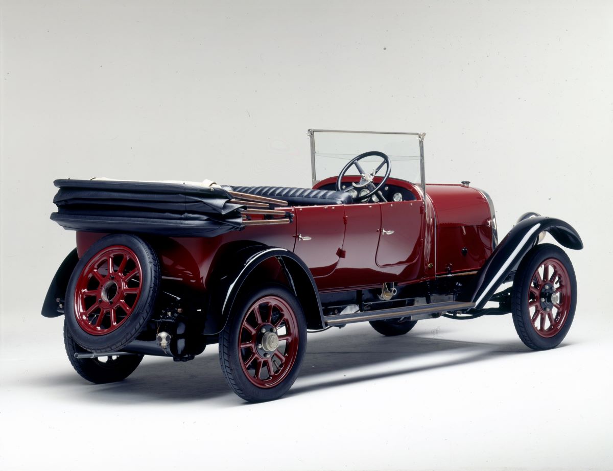 First Alpha Romeo ALFA nació en 1910 con el lanzamiento del modelo 24 HP