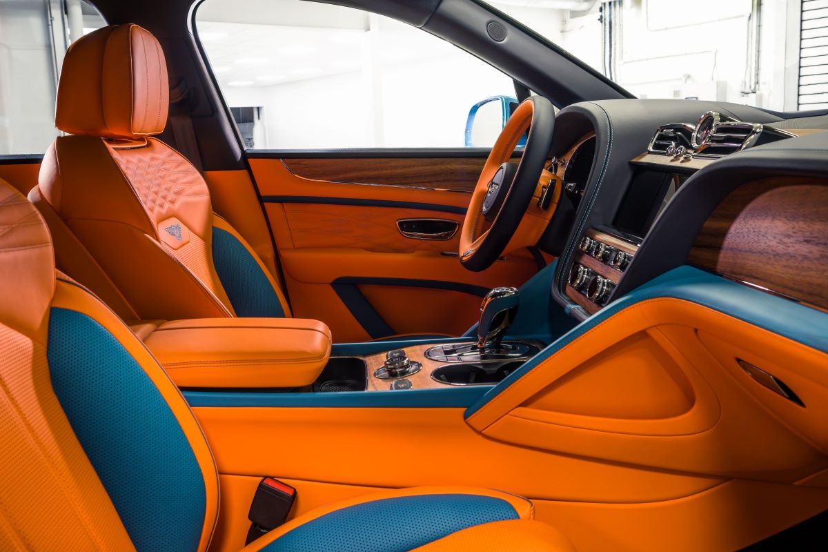 • MULLINER REPRESENTS THE ULTIMATE IN BENTLEY PERSONALISATION - FROM UNIQUE FINISHES AND COLOUR COMBINATIONS TO LIMITED EDITION COACHBUILT VEHICLES