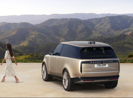 EXPERIENCIA RANGE ROVER POR CATALUÑA: UNA ESCAPADA PARA DISFRUTAR DEL LUJO Y LA TRANQUILIDAD RANGE ROVER