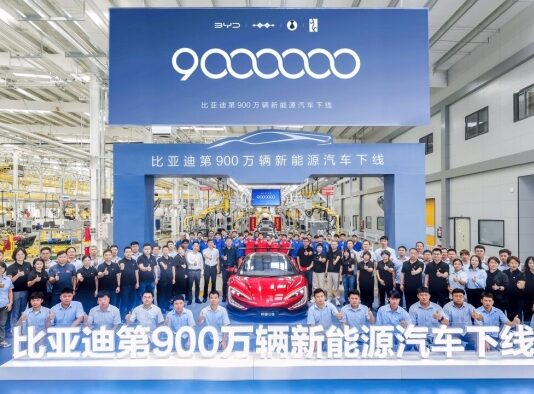 BYD ALCANZA UN NUEVO HITO CON LA PRODUCCIÓN DE SU VEHÍCULO ENCHUFABLE NÚMERO 9 MILLONES BYD ALCANZA UN NUEVO HITO CON LA PRODUCCIÓN DE SU VEHÍCULO ENCHUFABLE NÚMERO 9 MILLONES