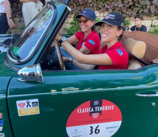 LAS MUJERES SIGUEN ROMPIENDO MOLDES: MEDIO CENTENAR EN LA XXIII CLÁSICA TENERIFE CRISTINA MONTES DE OCA, LA MÁS JOVEN, JUNTO A SU MADRE DE COPILOTO