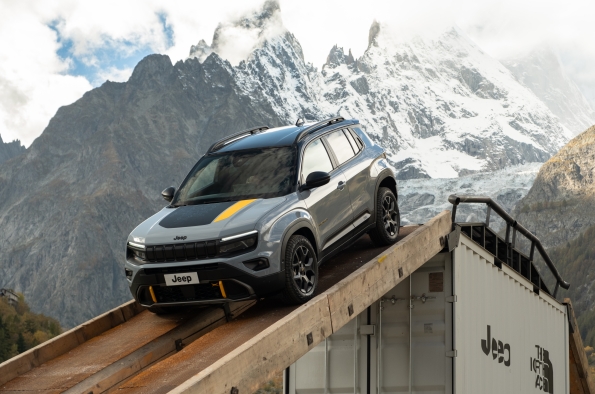 JEEP AVENGER 4XE THE NORTH FACE EDITION