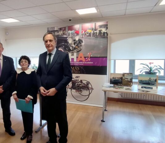 EL MUSEO DE HISTORIA DE LA AUTOMOCIÓN DE SALAMANCA RECIBE EN DONACIÓN EL FONDO DOCUMENTAL DE RAMÓN ROCA MASEDA EL MUSEO DE HISTORIA DE LA AUTOMOCIÓN DE SALAMANCA RECIBE EN DONACIÓN EL FONDO DOCUMENTAL DE RAMÓN ROCA MASEDA