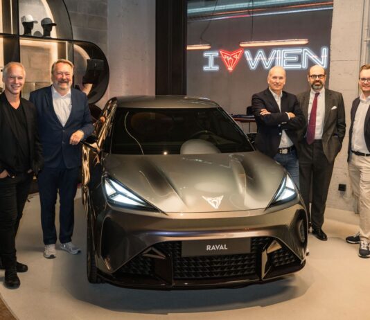 CUPRA ABRE SU 11º CITY GARAGE EN VIENA Y REFUERZA SU POSICIÓN EN EL MERCADO AUSTRIACO CUPRA ABRE SU 11º CITY GARAGE EN VIENA Y REFUERZA SU POSICIÓN EN EL MERCADO AUSTRIACO