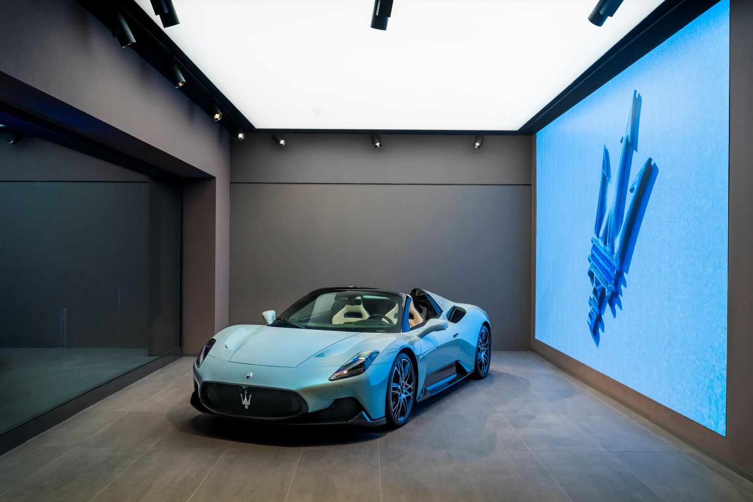 MASERATI MC20