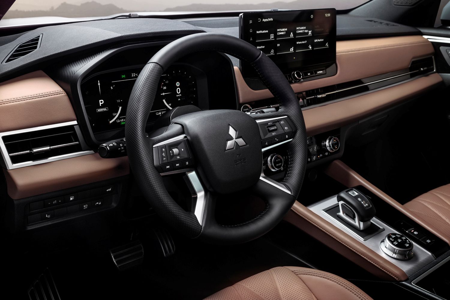 EL NUEVO MITSUBISHI OUTLANDER PHEV ESTRENA NUEVA CUOTA, AHORA POR 250 EUROS AL MES