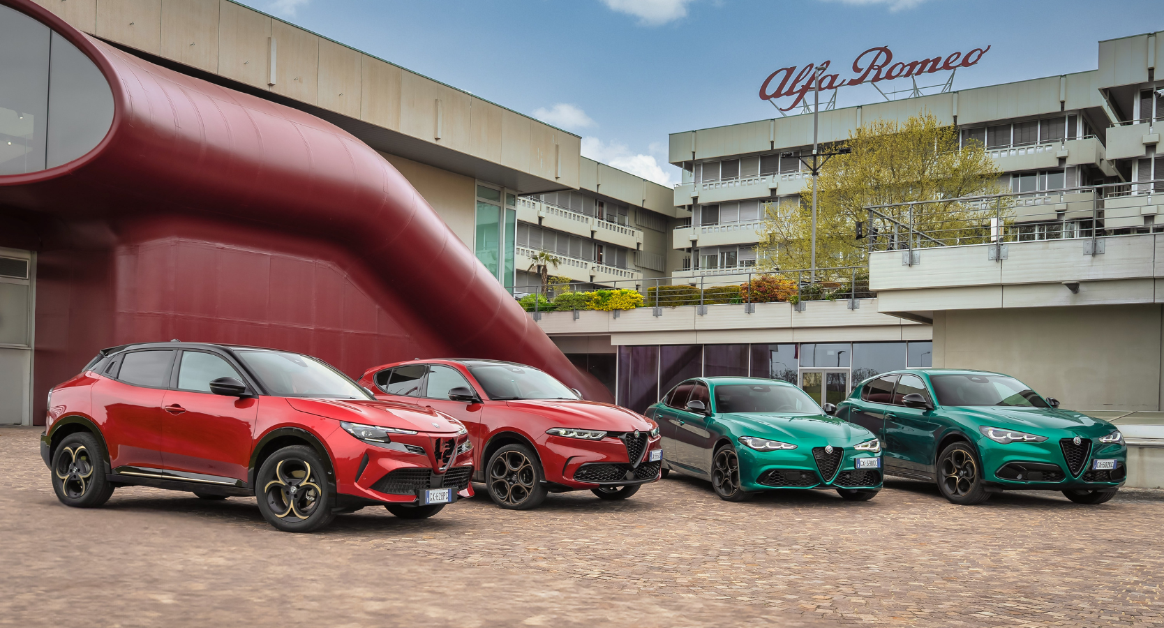 ALFA ROMEO GANA TRES PREMIOS DE DISEÑO EN EL CONCURSO «LAS MEJORES MARCAS» DE AUTO BILD ALEMANIA