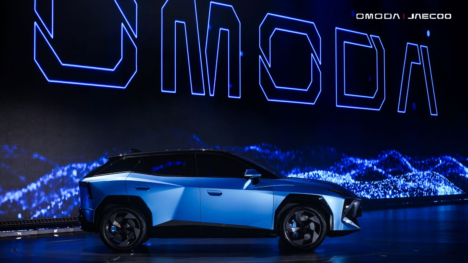 EL OMODA 3 DESLUMBRA CON UN DISEÑO “MECHA”