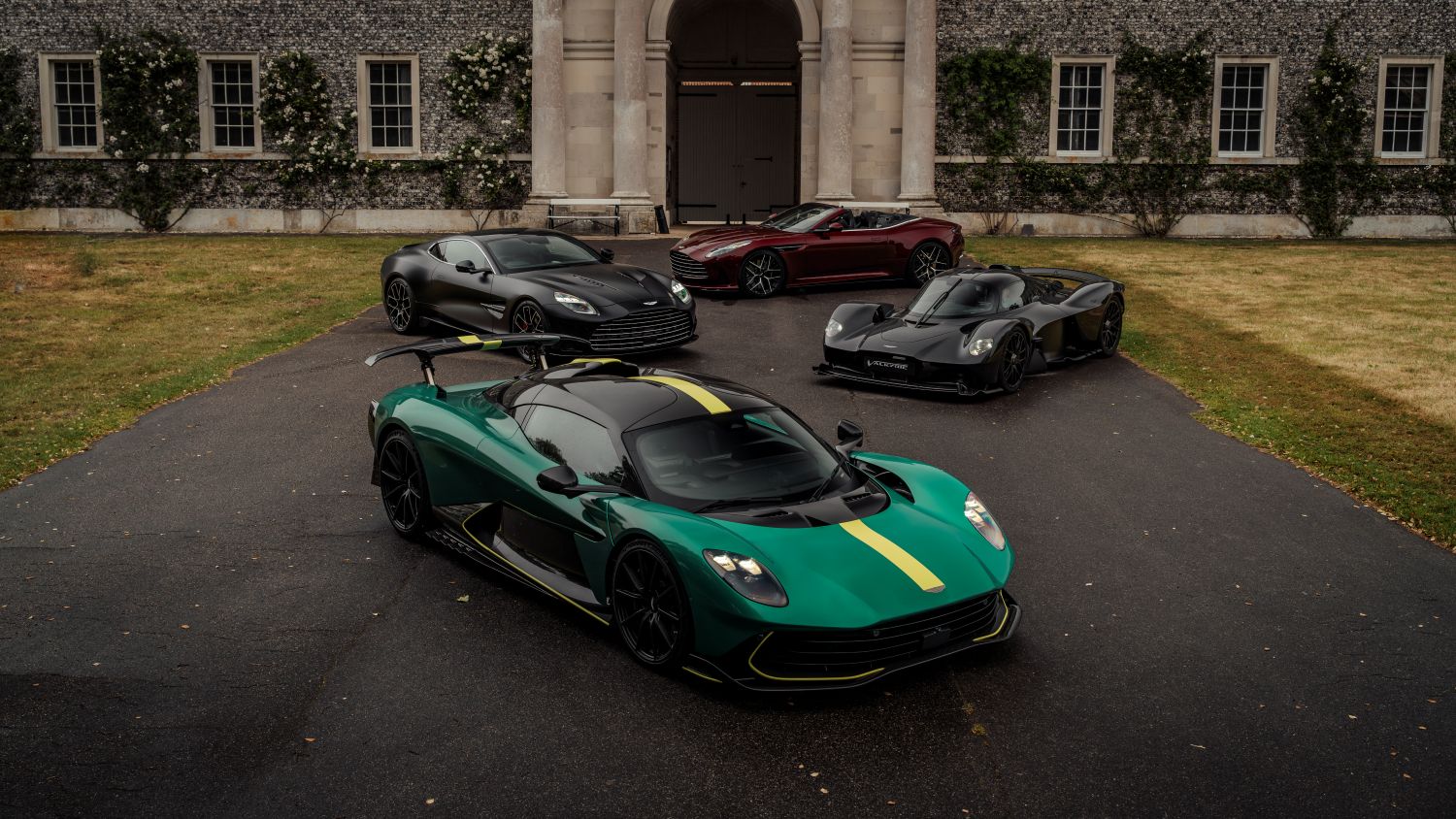 ASTON MARTIN UNLEASHES DYNAMIC DISPLAY OF POWER AND PERFORMANCE AT GOODWOOD FESTIVAL OF SPEED 2025