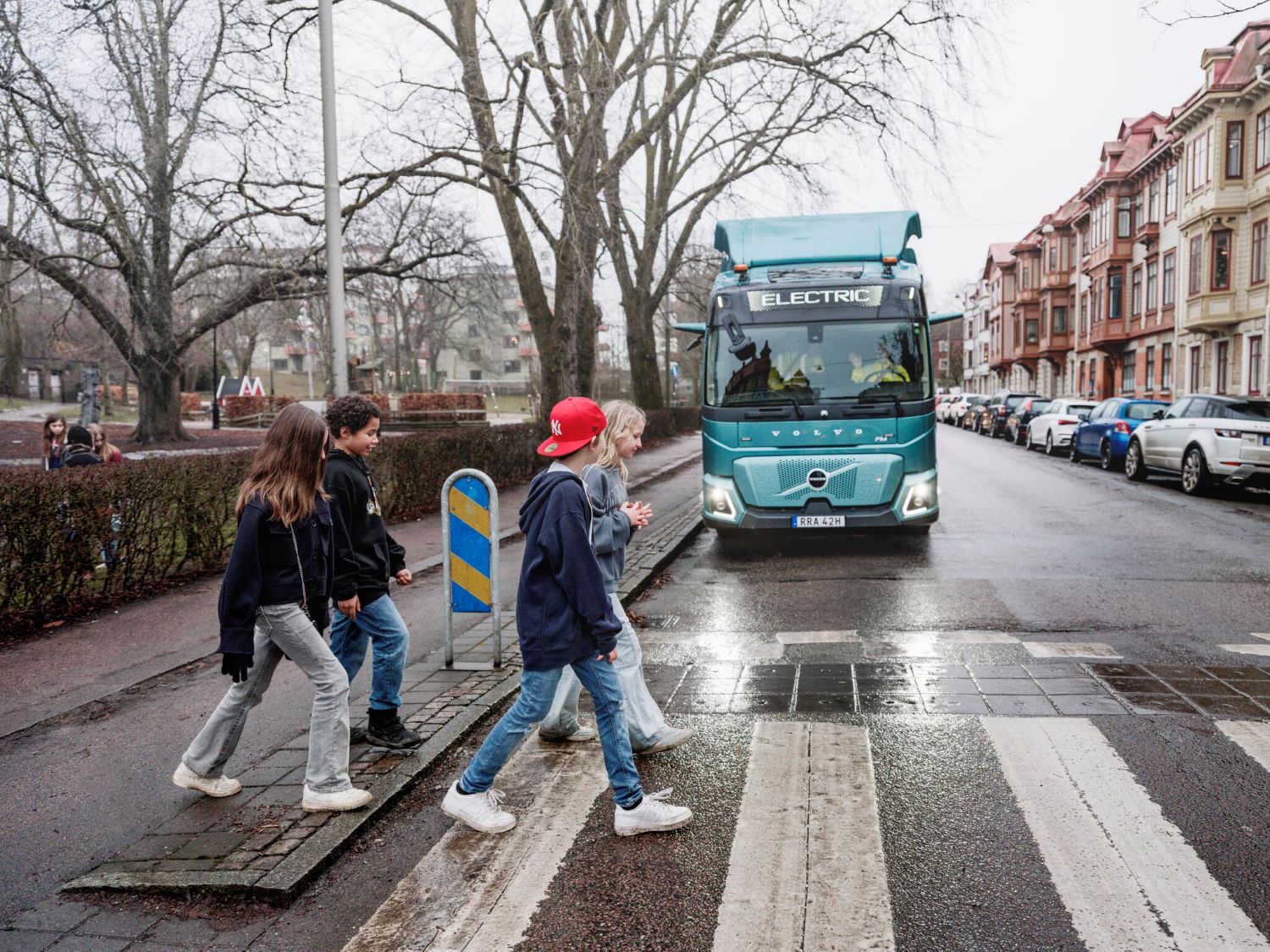 VOLVO TRUCKS PRESENTA “SAFETY ZONES - ZONAS DE SEGURIDAD”, UN SISTEMA CON LIMITACIÓN AUTOMÁTICA DE VELOCIDAD PARA MAYOR SEGURIDAD