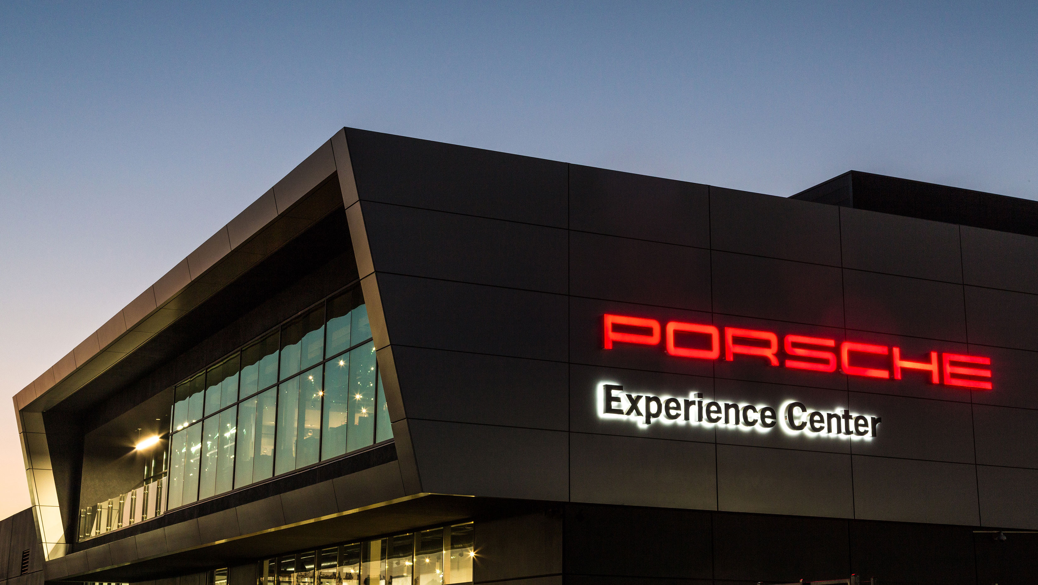 LOS PORSCHE EXPERIENCE CENTERS EN EL MUNDO
