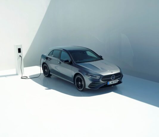 MERCEDES-BENZ CELEBRA CINCO AÑOS MARCANDO EL CAMINO EN VEHÍCULOS HÍBRIDOS ENCHUFABLES EN ESPAÑA CLASE A (W177)