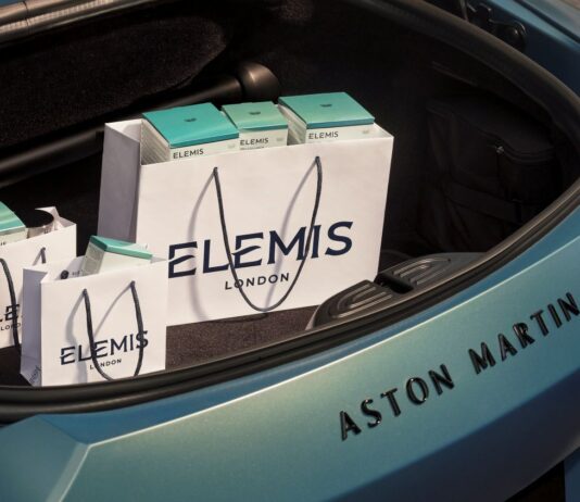 ELEMIS Y ASTON MARTIN ANUNCIAN UNA COLABORACIÓN MULTIANUAL ELEMIS SE CONVIERTE EN OFFICIAL SKINCARE PARTNER DE ASTON MARTIN