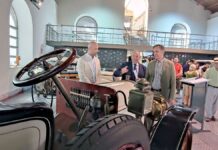 EL MUSEO DE HISTORIA DE LA AUTOMOCIÓN DE SALAMANCA INAUGURA LA EXPOSICIÓN “MERCEDES. LA ESTRELLA” EL MUSEO DE HISTORIA DE LA AUTOMOCIÓN DE SALAMANCA INAUGURA LA EXPOSICIÓN “MERCEDES. LA ESTRELLA”