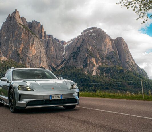 RUTA SILENCIOSA POR LOS DOLOMITAS EN UN TAYCAN 4 CROSS TURISMO RUTA SILENCIOSA POR LOS DOLOMITAS EN UN TAYCAN 4 CROSS TURISMO