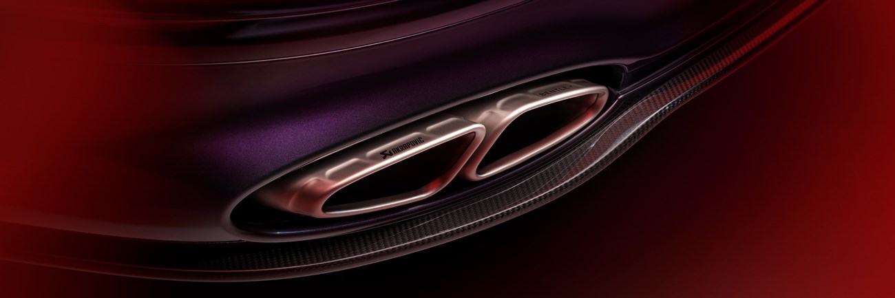 NEW TITANIUM SPORTS EXHAUST BY AKRAPOVIČ